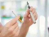 تقرير يكشف أضرار السجائر الإلكترونية.. تعرف عليها