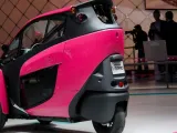 باريس 2014 : تويوتا iRoad ثلاثية العجلات الكهربائية ترتدي حلة وردية