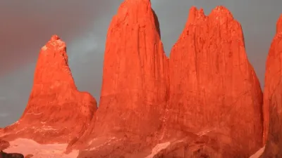 ما هي عائلة الغرانيت في الصخور الإندفاعية؟
