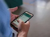 الحقوق التي يتمتع بها مسؤولوا الواتساب