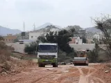 ردم وتسوية طريق الحشو وفتح الطرق الترابية في الباحة قبل السفلتة