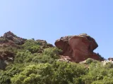 التراكيب الجيولوجية التداخلية والانبثاقية