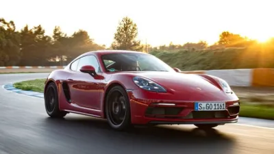 مراجعة بورشه 718 كايمان GTS 4.0 موديل 2021 .. عودة الـ6سلندر تنفس طبيعي!