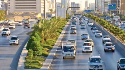 النقل تستطلع آراء المواطنين في أنظمة ولوائح أنشطة تأجير السيارات والأجرة وتوجيه المركبات