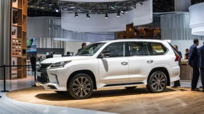 مزايا وعيوب سيارة لكزس LX 570