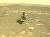 مروحية ناسا ترصد مركبة المثابرة من الأعلى