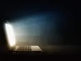 كيف أخفف سطوع شاشة الكمبيوتر