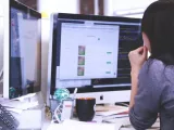 ما هو الفرق بين التسويق الشامل والتسويق المتمايز؟