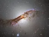 شاهد مجرة ??Centaurus A الجميلة بكل مجدها الكونى