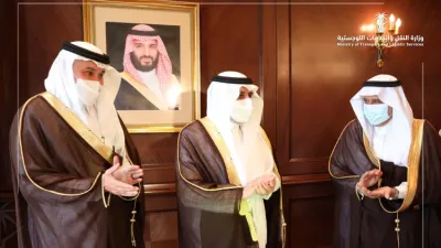 الأمير فهد بن سلطان ووزير النقل يدشنان مشروعين للطرق بتبوك