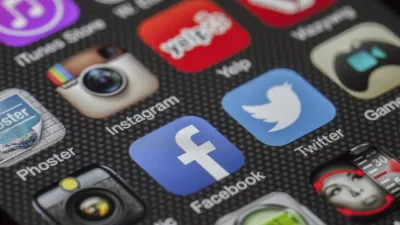 إضافة الحسابات الإعلانية في مدير الأعمال في الفيسبوك