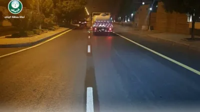 تنظيف 215 ألف متر من الخطوط الارضية في الرياض