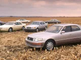 مواجهة سيارات السيدان الفاخرة لعام 1993: عندما حكمت محركات V8 عالم السيارات