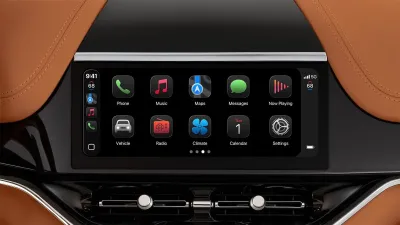 نظام Apple CarPlay يضيف تطبيقات ChatGPT و Google Meet إلى لوحة قيادة سيارتك