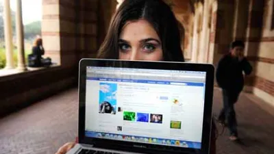 تريد البقاء سليم جسديًا ونفسيًا ابتعد عن فيسبوك