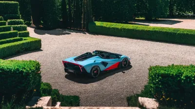 Lamborghini Unleashes the Fenomeno Roadster: A 1,065 HP V12 Hybrid Masterpiece