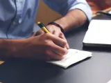 ما هي درجة التعليم و الخبرة لمديرو التسويق؟