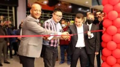 بعروض حصرية وخدمات مميزة.. هواوي تفتتح أحدث فروع Experience Store بمول العرب