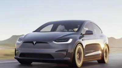 موسك يتوقع ان تكون تسلا Model Y أفضل سيارة مبيعًا في العالم في 2022