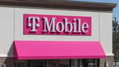 شركة T-Mobile وStarlink تطلقان خدمة SuperBroadband لإنهاء انقطاع الإنترنت للشركات