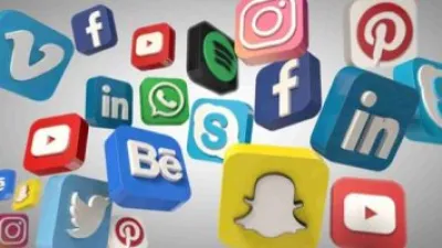 هل ستجد فيس بوك مخرجا سريعا من أزمتها الأخيرة أم تحاصرها المشاكل؟