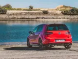 ما لا تعرفه عن سيارة فولكس فاجن GTI