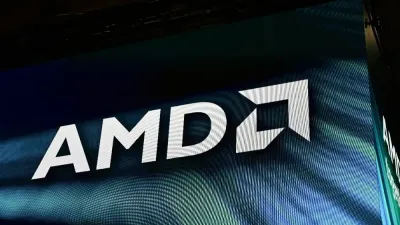 تقرير: AMD تجري محادثات أولية لتصنيع رقائقها في مصانع Intel