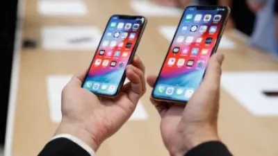 ايه الفرق؟.. أبرز الاختلافات بين هاتف هاتف iPhone X وiPhone 13 Mini