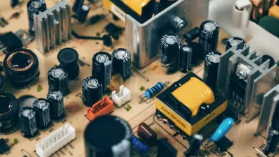 المكثفات – Capacitors