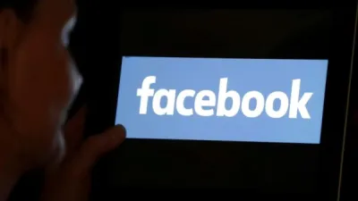 يطالب فيسبوك الأكاديميين بتعطيل أداة بيانات استهداف الإعلانات