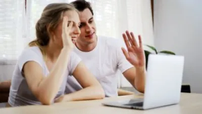 إيه الفرق بين موقع وتطبيق الويب؟