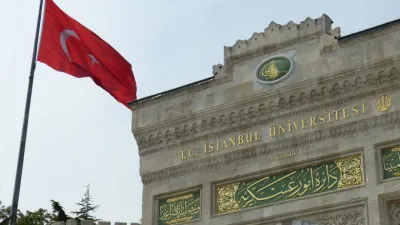 القرارات والإصلاحات السياسية للسلطان عبد الحميد