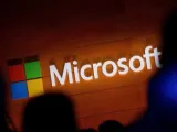 طرد مهندس برامج Microsoft حكم عليه بالسجن 9 سنوات