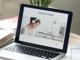 كيفية إرجاع الشاشة المقلوبة