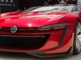 فولكس فاجن جولف R400 و GTI رودستر التجريبيتان تتجهان للعرض في لوس أنجلوس
