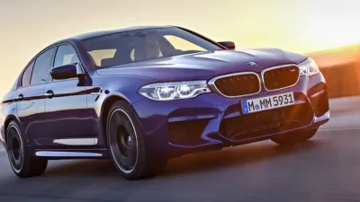 مراجعة سيارة بي إم دبليو M5 2018 … صالون الأداء تعود للقمة