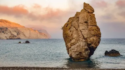 آلية تطور الغلاف الجوي والمحيطات وبدء الحياة على الأرض