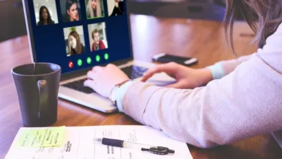 ما هو تطبيق ezTalks لعمل مؤتمرات فيديو جماعية؟