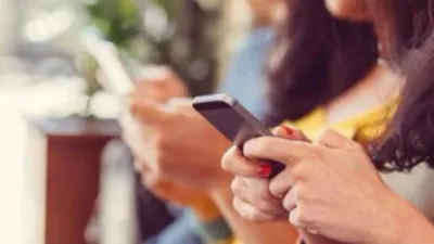 فى 5 خطوات.. كيف تتجنب سخونة الهاتف وتوقفه بسبب حرارة الجو؟