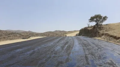 استمرار أعمال تسوية وتجهيز سفلتة الطرق في الباحة
