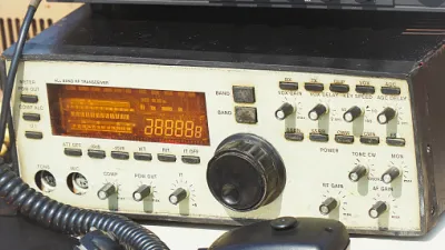 ما هو النطاق الترددي HF في راديو هام