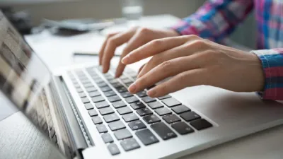 كيفية حل مشكلة عدم عمل شريط المهام في الحاسوب