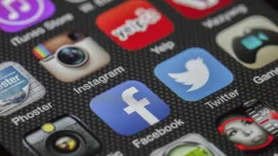 ما هو دور نظام إدارة العملاء(CRM) في الوسائط الاجتماعية؟