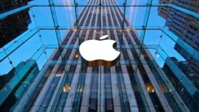 راشيل ترو تثير أزمة مع آبل بسبب اسمها على iCloud