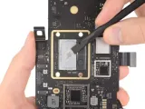 يُظهر تفكيك iFixit مدى تشابه أجهزة M1 MacBooks الجديدة