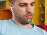 سماعة Apple AirPods سيمكنها أن تتعرف علي مالكها بناء على شكل الأذن