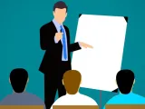 ما الفرق بين الإدارة التقليدية وإدارة الجودة الشاملة؟