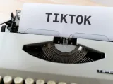 نسخ الإعلان عبر التيك توك