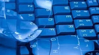 ماذا أفعل إذا انسكب ماء على الكمبيوتر