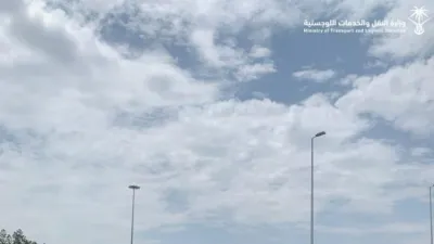 تنفيذ منحدر لتقاطع طريق المؤتمرات والسيل وسفلتة طرق في مداخل مكة